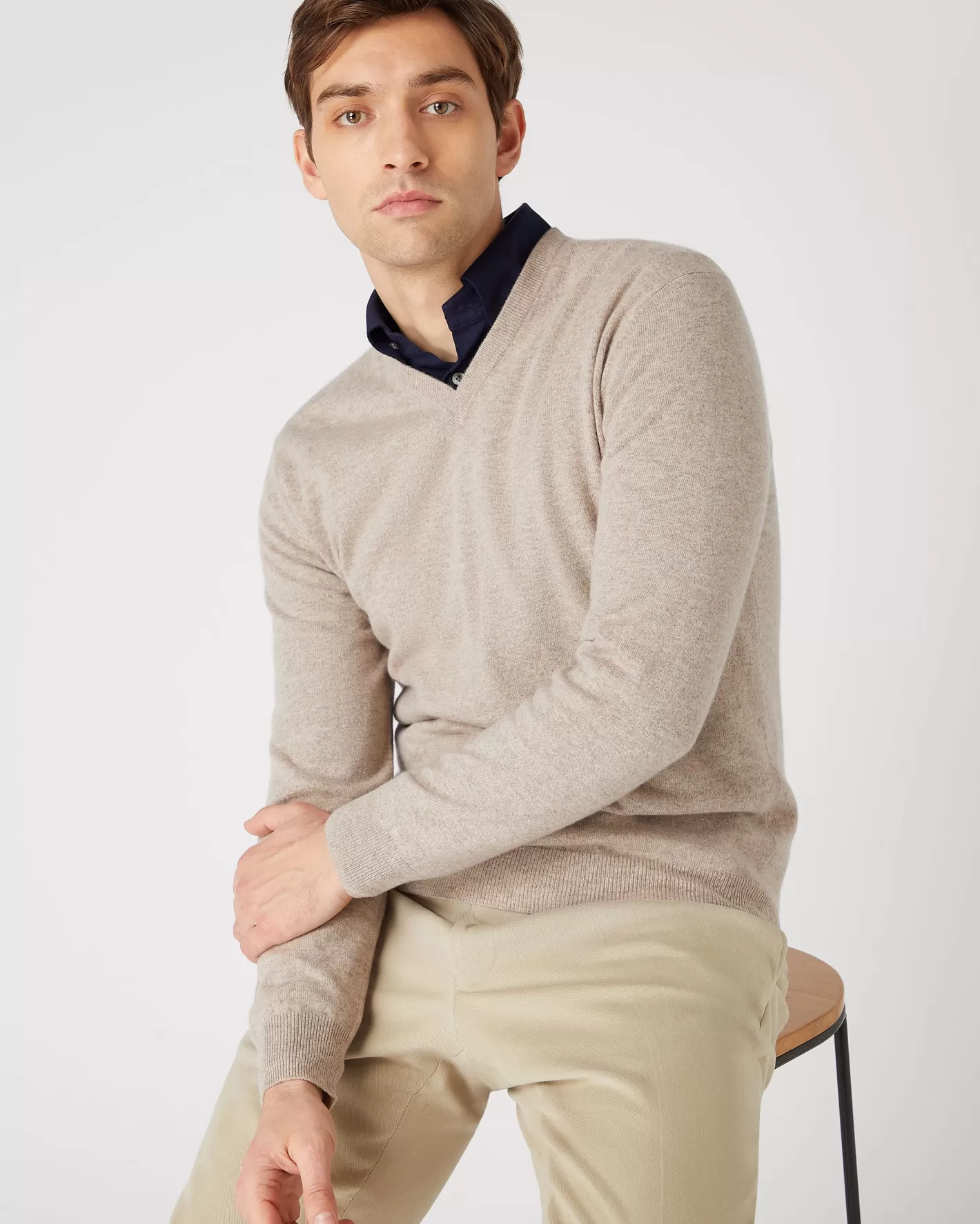 N.Peal Men's Burlington V Neck Cashmere Sweater*Women Natural | Natural