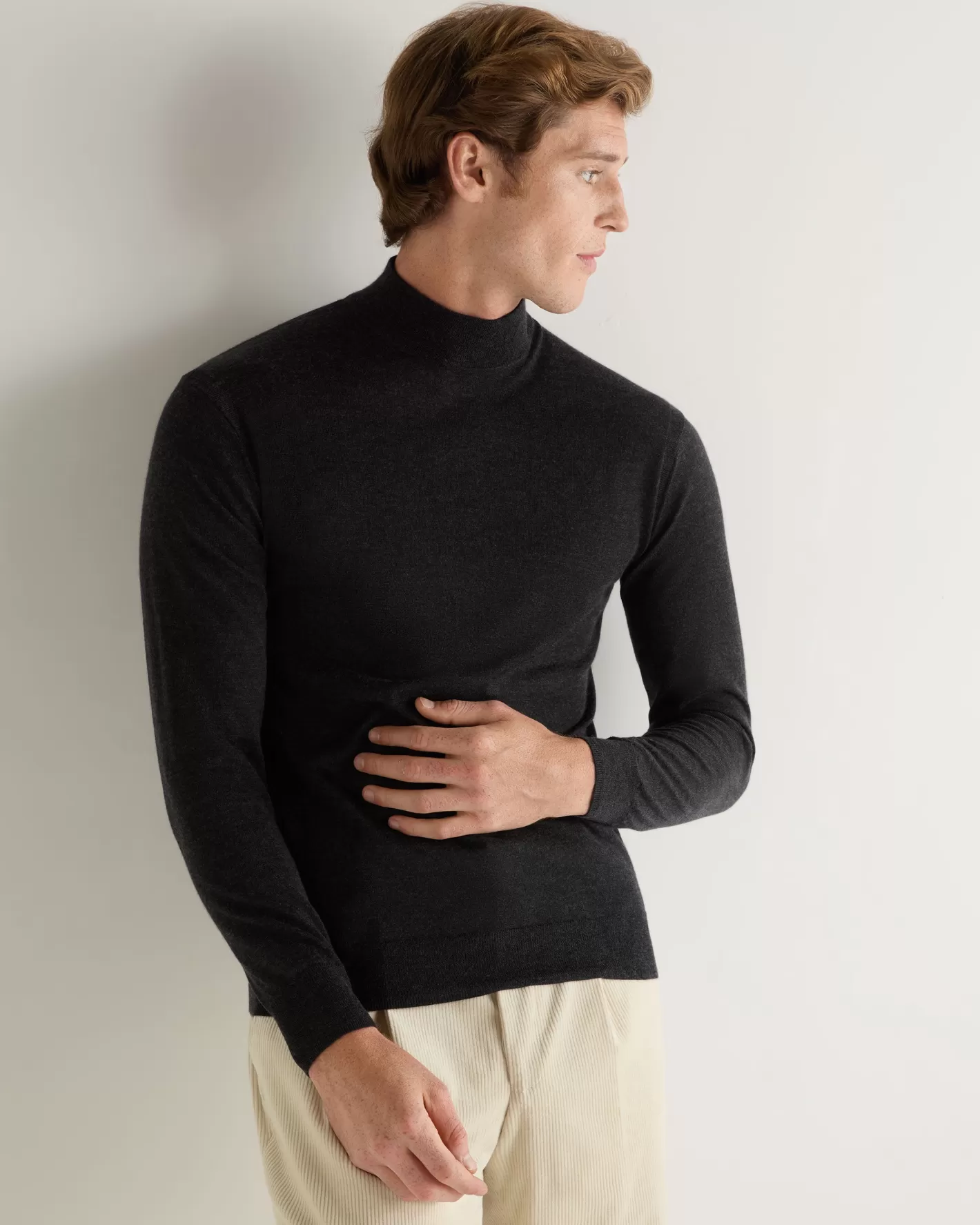 N.Peal Men's Pimlico Fine Gauge Cashmere Turtle Neck Sweater* Dark Grey | Turtle Necks