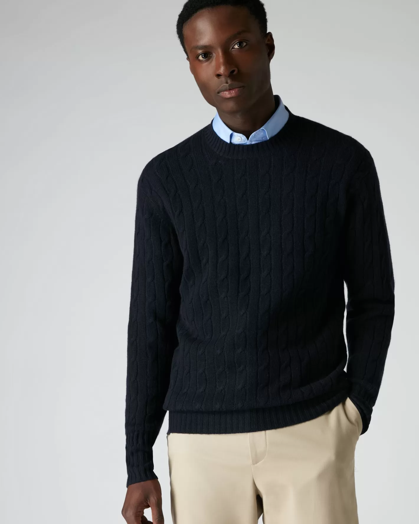 N.Peal Men's Thames Cable Round Neck Cashmere Jumper*Women Navy | Navy