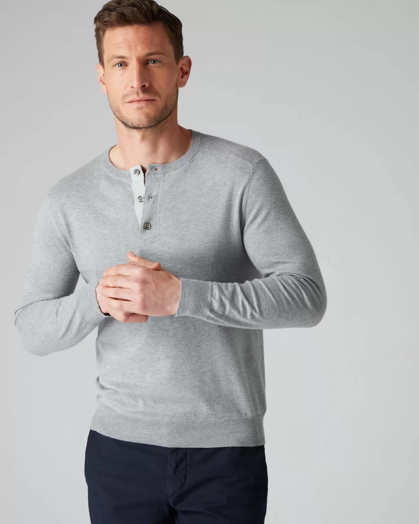 N.Peal 007 Round Neck Cotton Cashmere Henley*Women James Bond Jumpers & Sweaters | James Bond Shirts