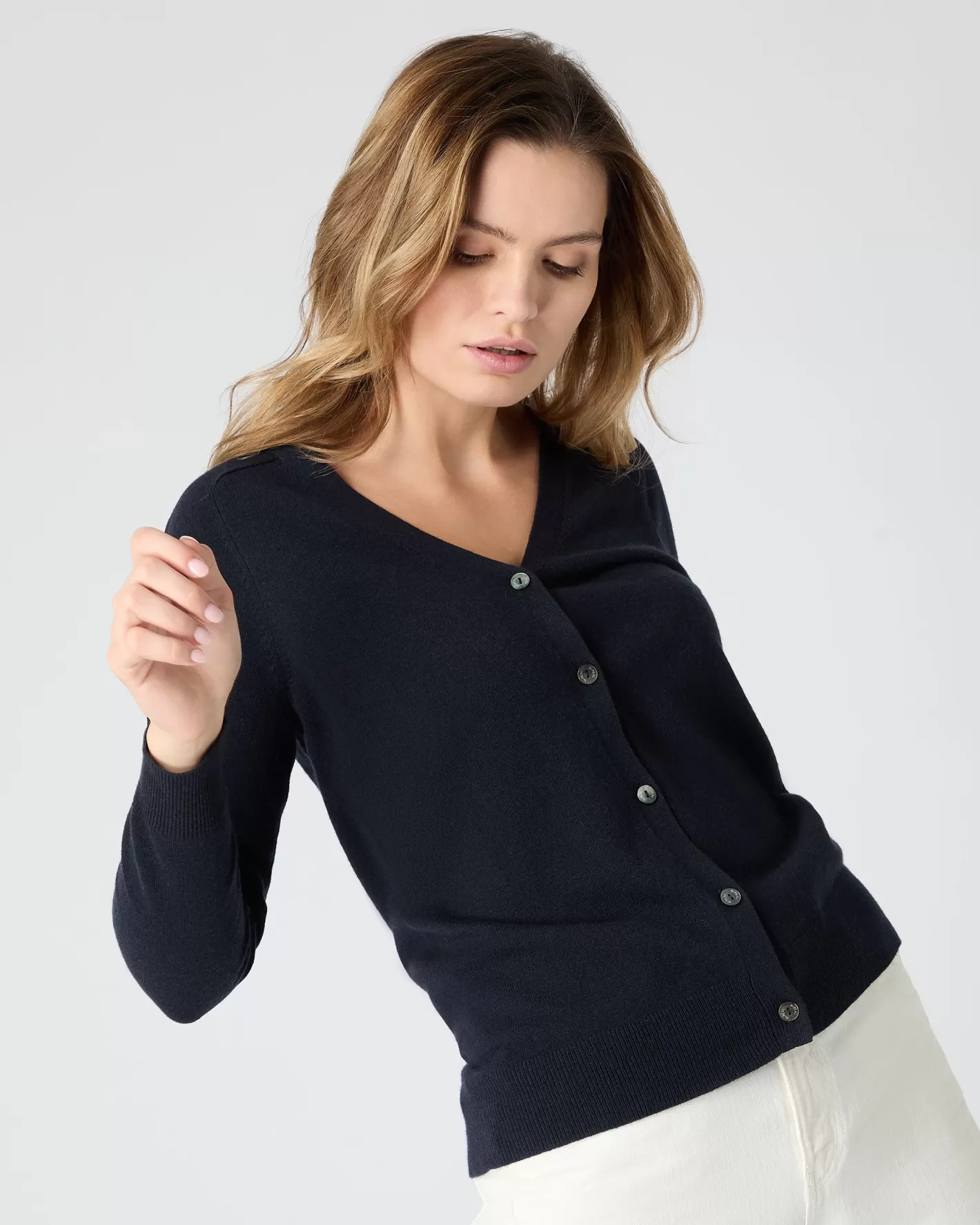 N.Peal Women's Lara V Neck Cashmere Cardigan*Women Navy | Blue