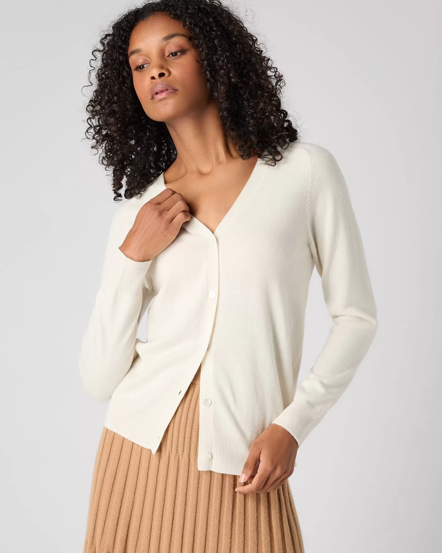 N.Peal Women's Lara V Neck Cashmere Cardigan*Women White | Natural