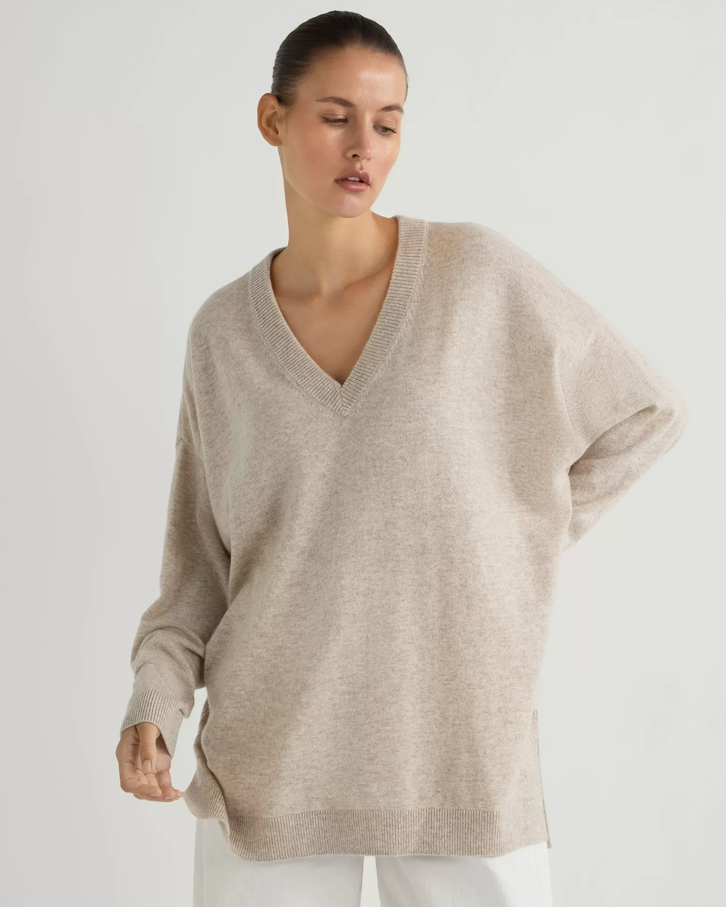 N.Peal Women's Longline V Neck Cashmere Sweater*Women Natural | Brown