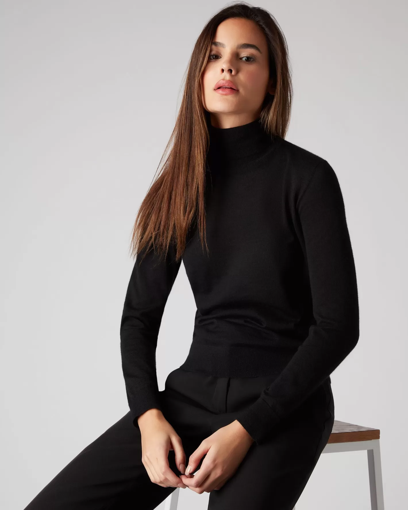 N.Peal Women's Margot Superfine Cashmere Turtle Neck Sweater*Women Black | Superfine Cashmere