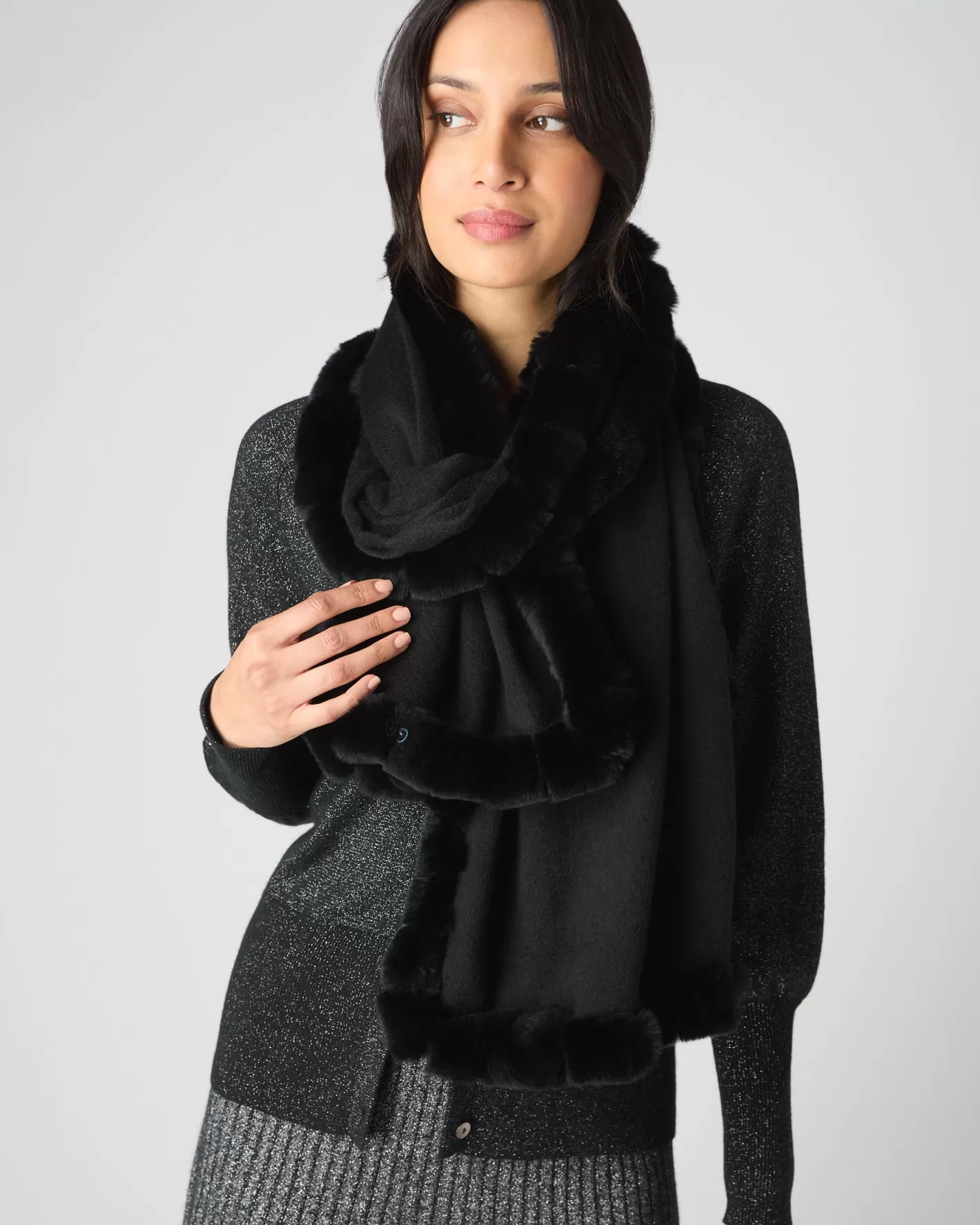 N.Peal Women's Meribel Woven Fur Trim Scarf*Women Fur Trim Accessories | Cashmere Scarves