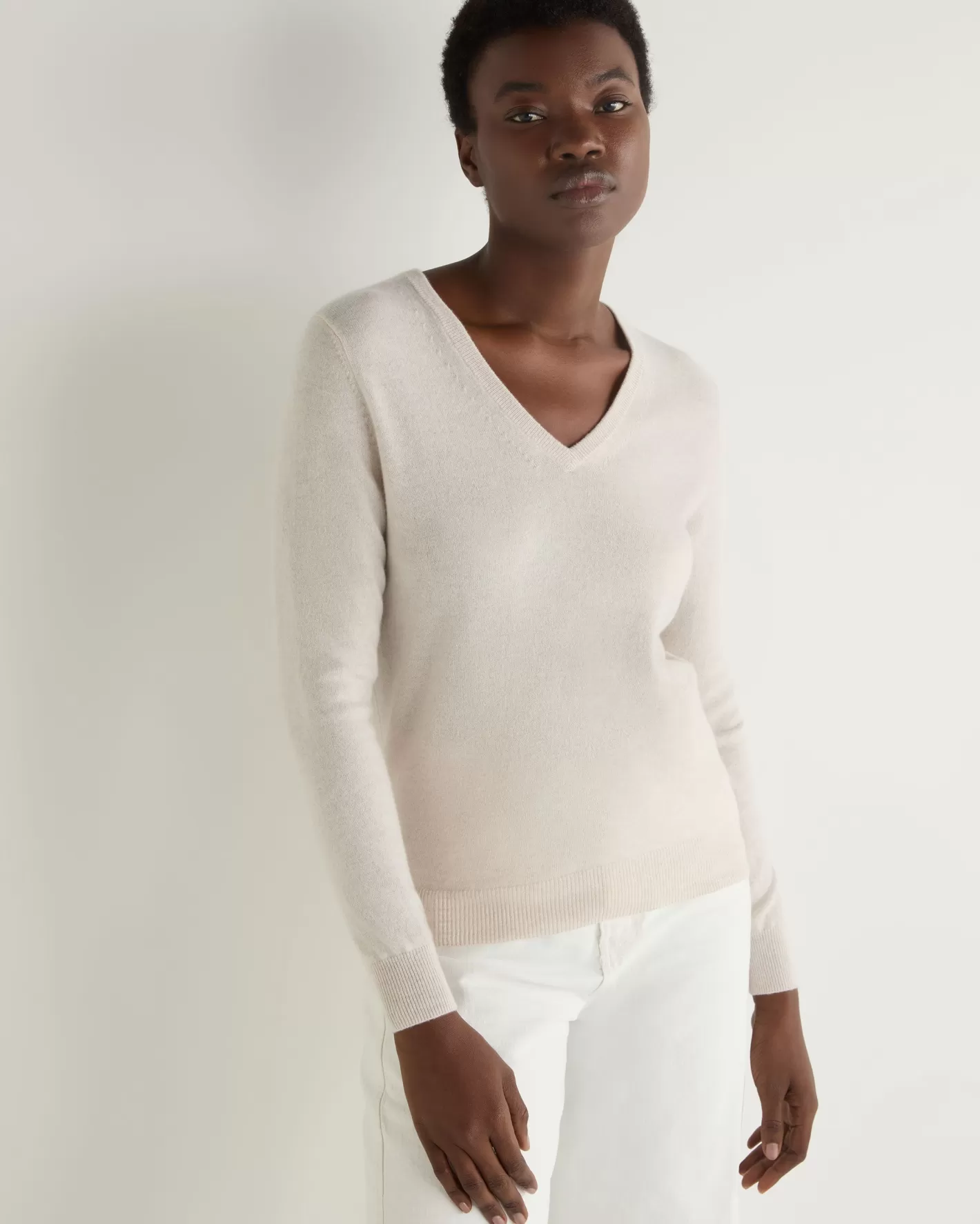 N.Peal Women's Phoebe V Neck Cashmere Sweater*Women White | Natural